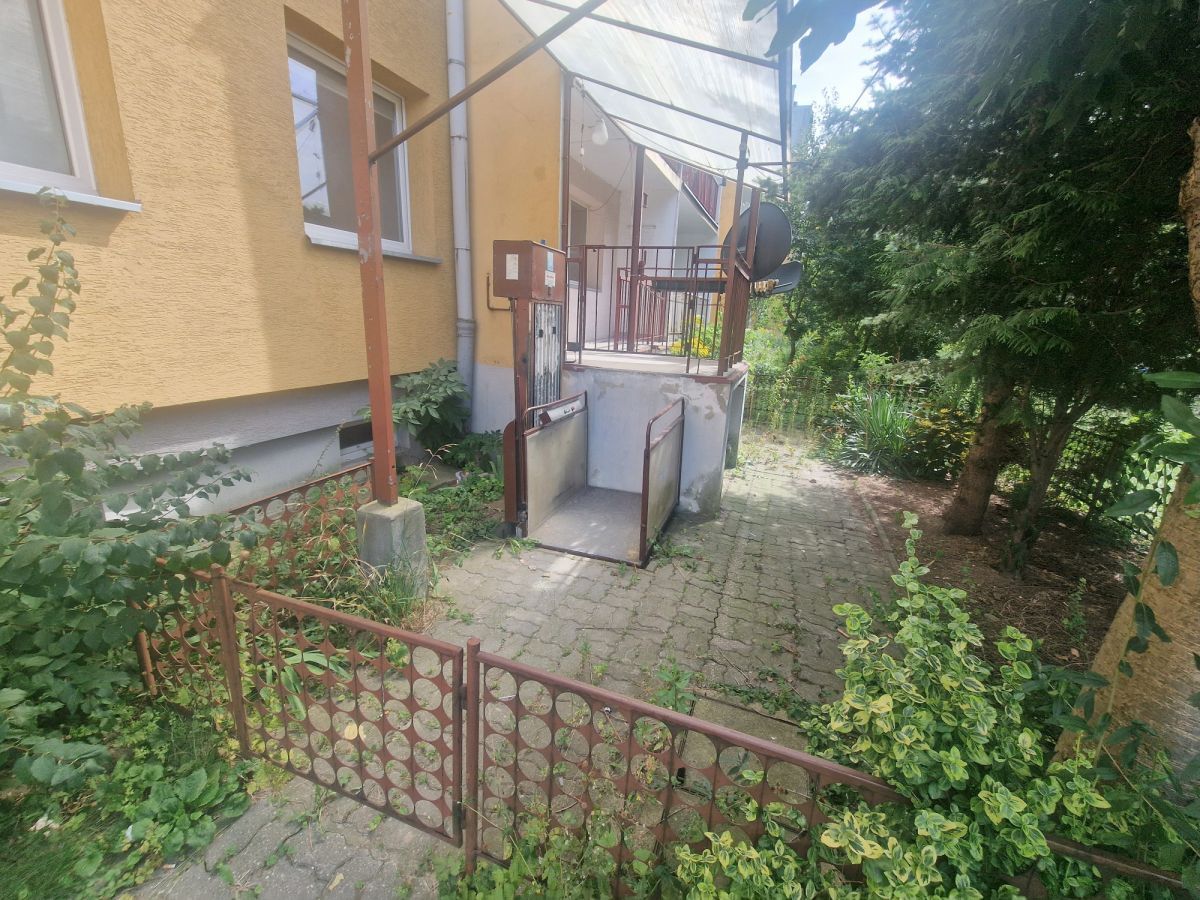Mieszkanie 4 pokojowe na Sprzedaż