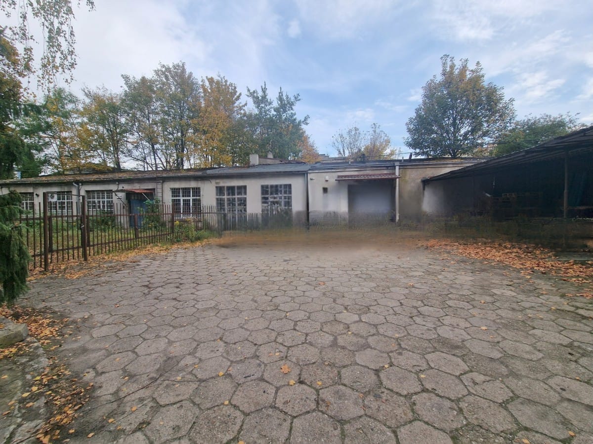 Lokal użytkowy  pokojowe na Sprzedaż