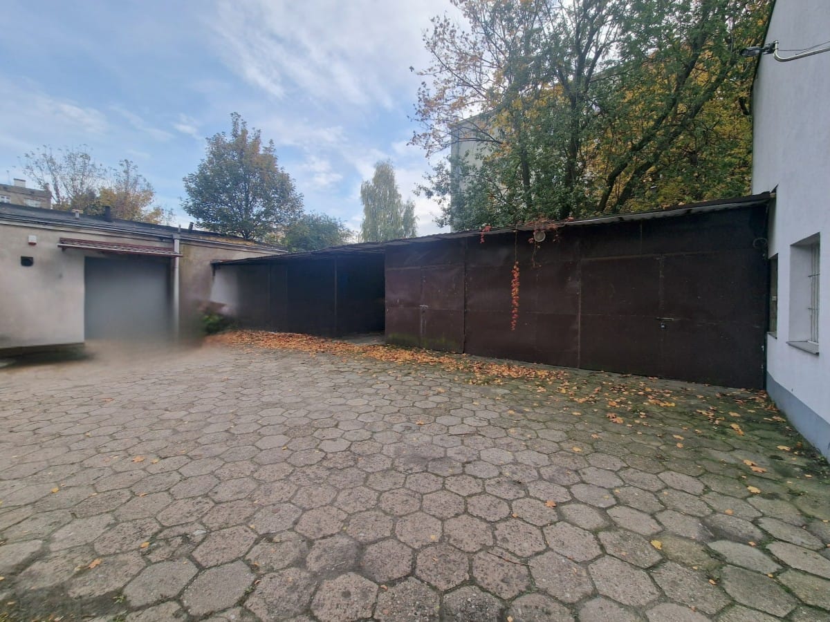 Lokal użytkowy  pokojowe na Sprzedaż