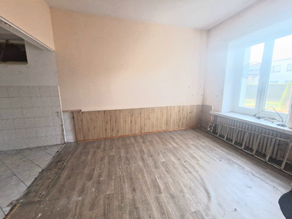 Dom 6 pokojowe na Sprzedaż