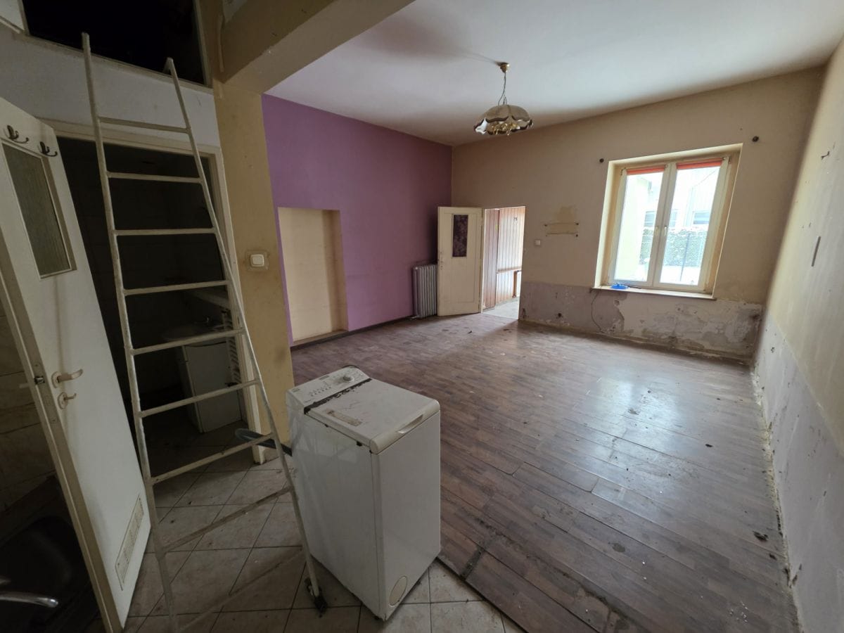 Dom 6 pokojowe na Sprzedaż