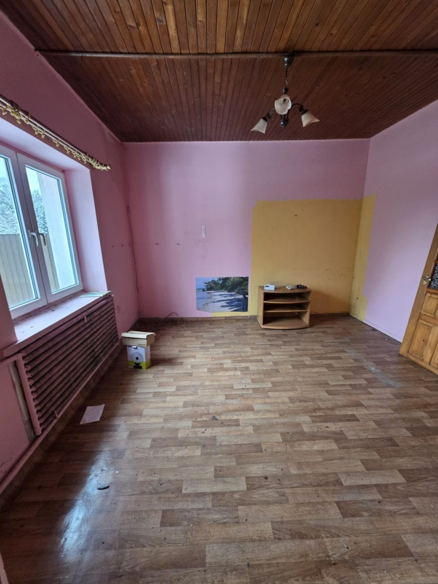 Dom 6 pokojowe na Sprzedaż