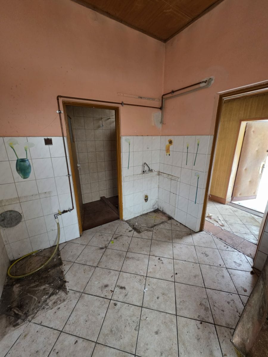 Dom 6 pokojowe na Sprzedaż