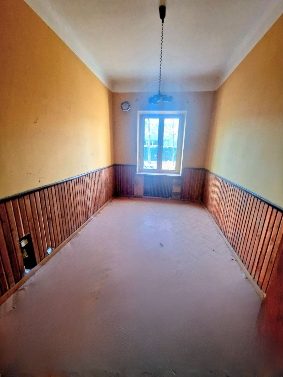 Dom 6 pokojowe na Sprzedaż