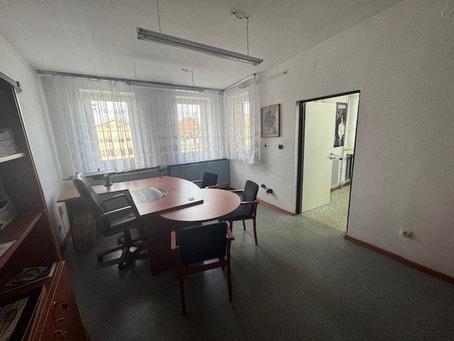 Lokal użytkowy  pokojowe na Sprzedaż