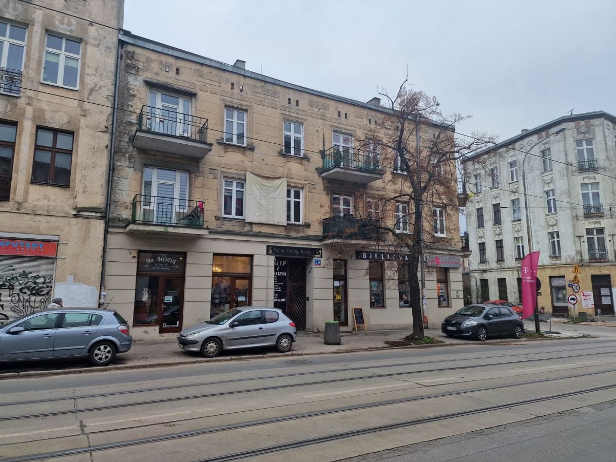 Dom 35 pokojowe na Sprzedaż