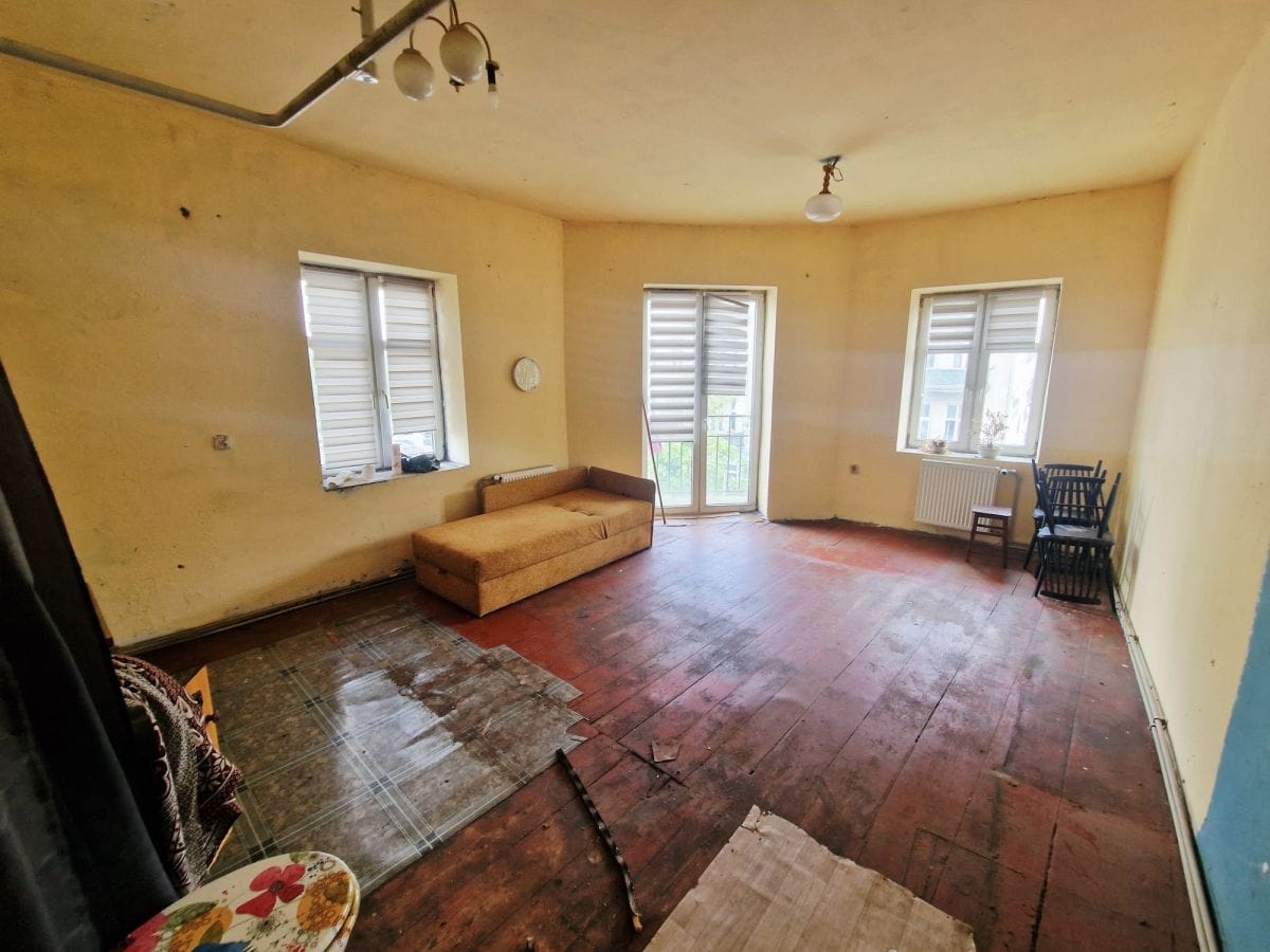 Dom 35 pokojowe na Sprzedaż