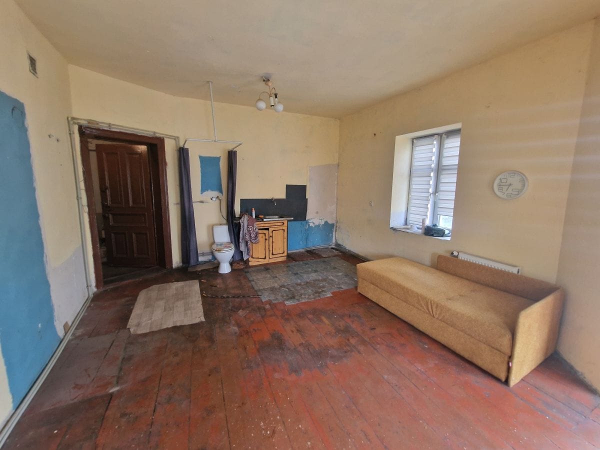 Dom 35 pokojowe na Sprzedaż