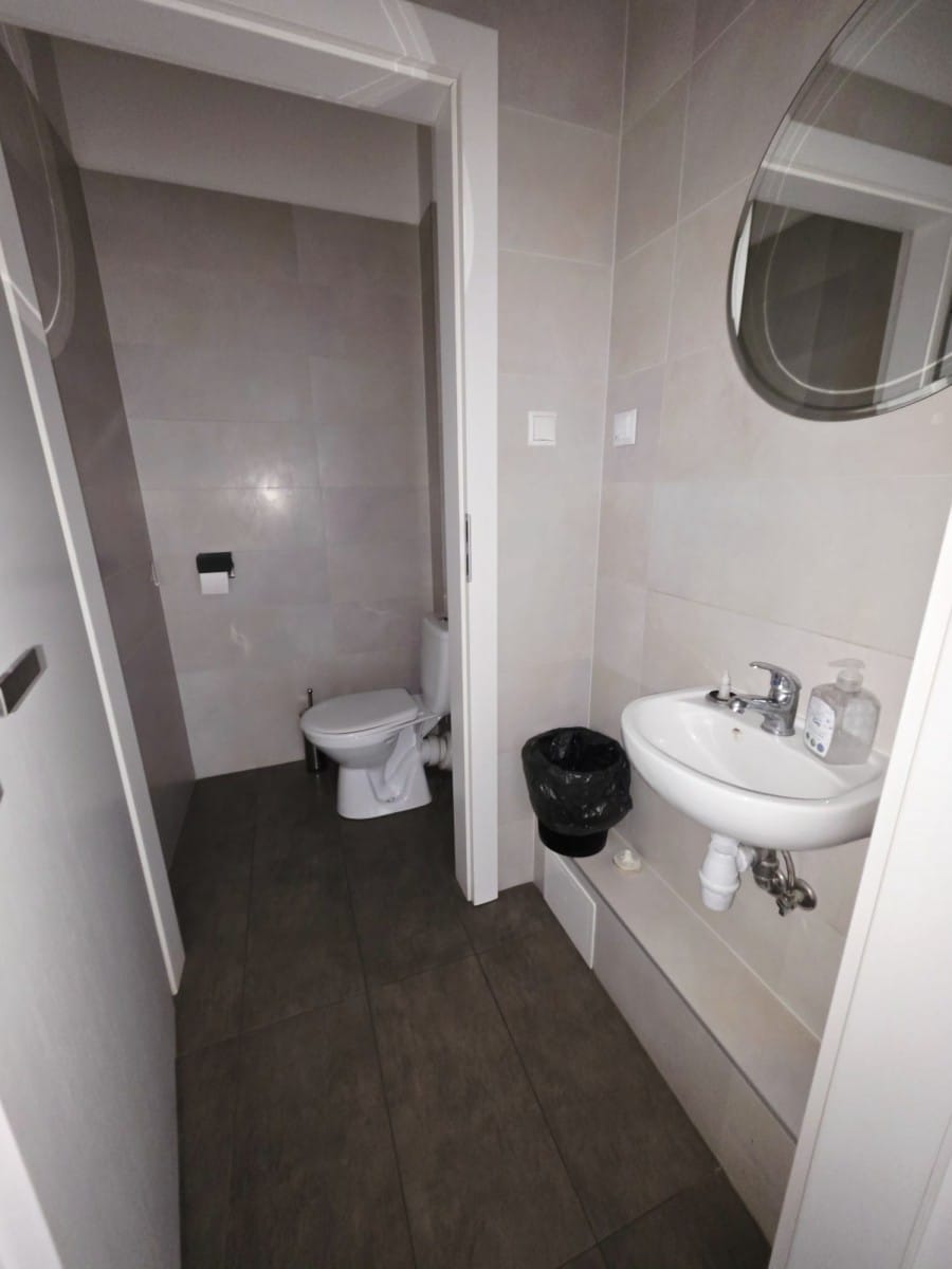 Lokal użytkowy  pokojowe na Wynajem