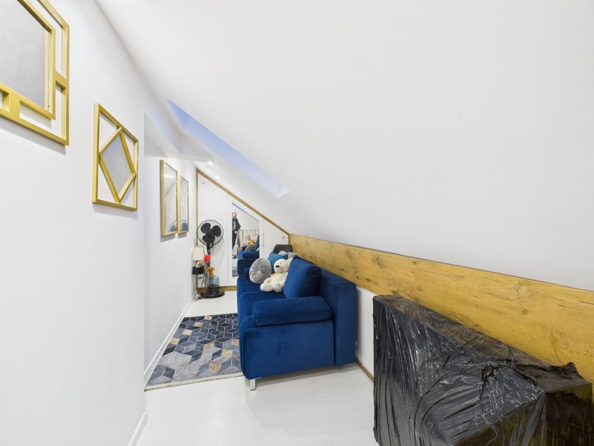 Mieszkanie 4 pokojowe na Sprzedaż