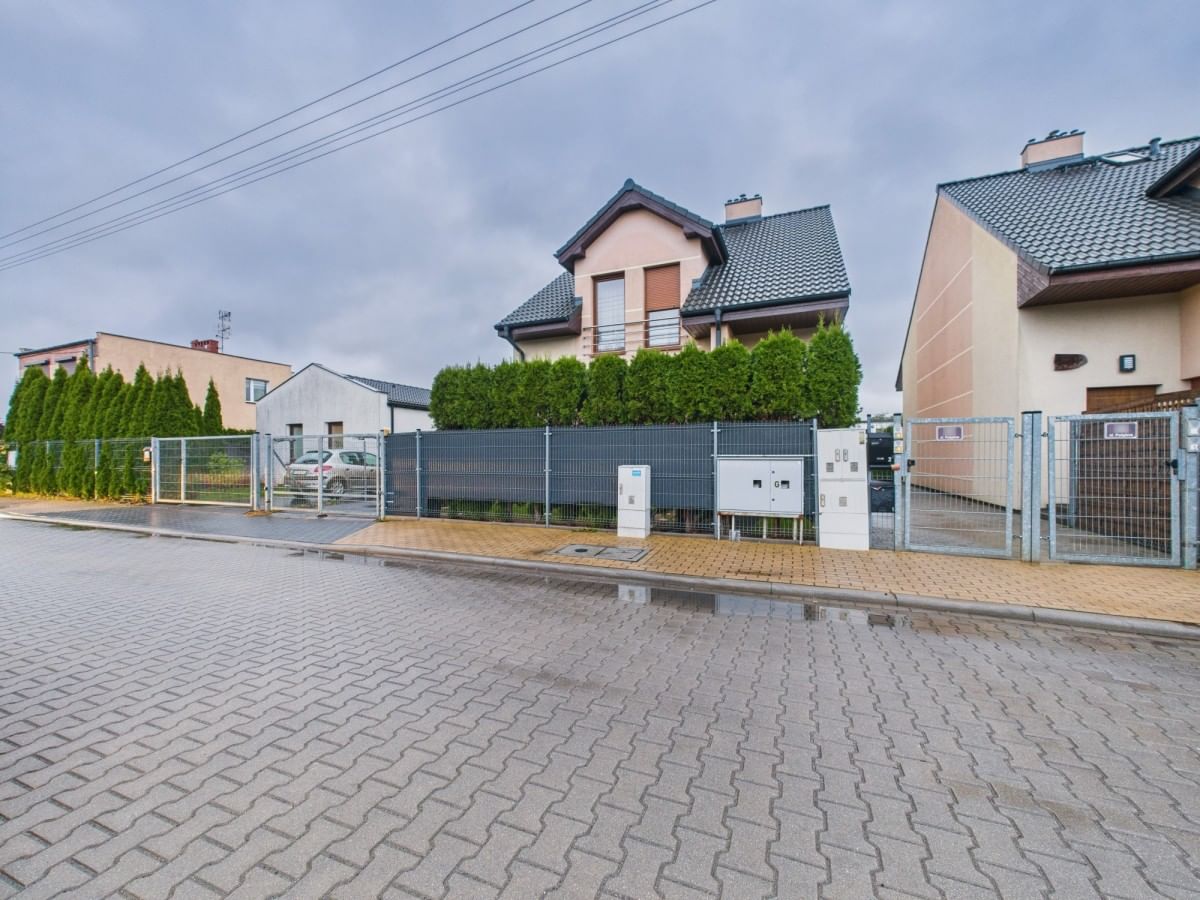 Mieszkanie 4 pokojowe na Sprzedaż