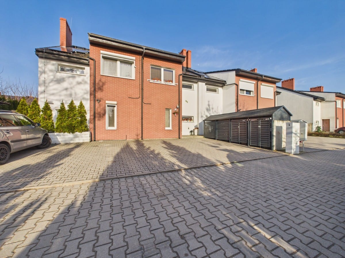 Mieszkanie 4 pokojowe na Sprzedaż