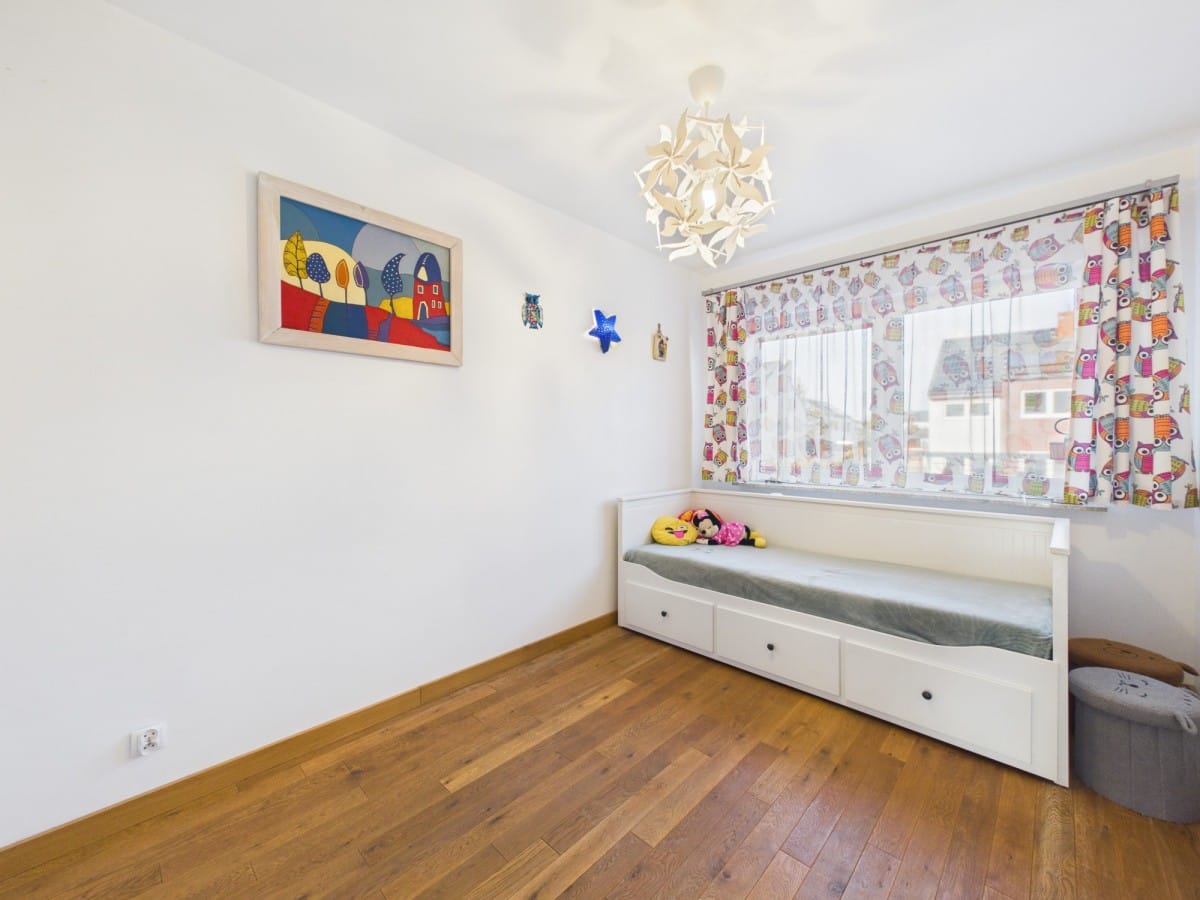 Mieszkanie 4 pokojowe na Sprzedaż