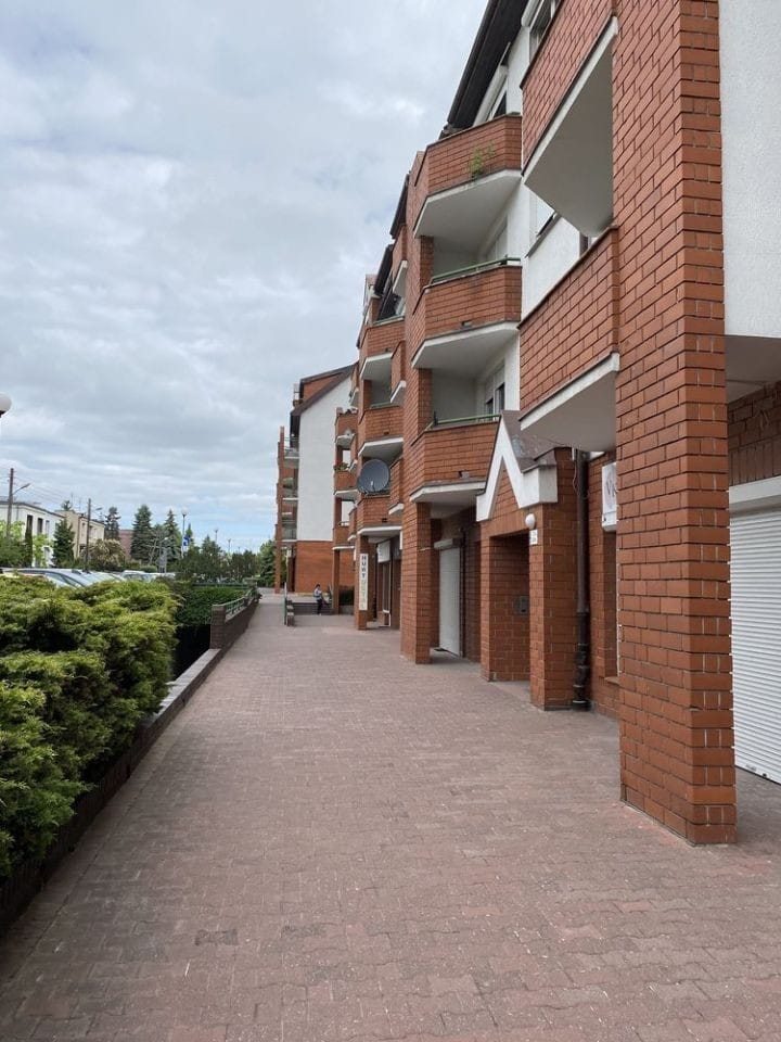 Lokal użytkowy  pokojowe na Sprzedaż