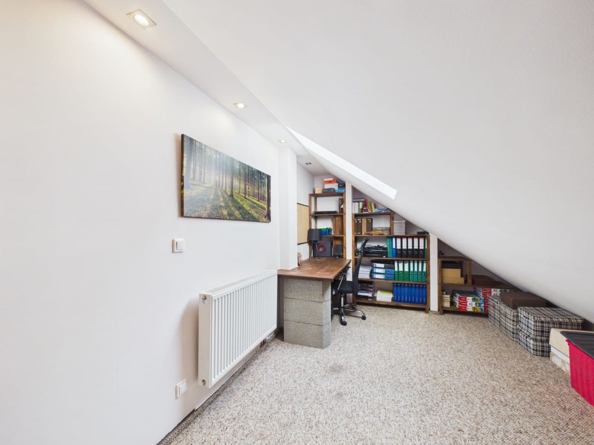 Mieszkanie 4 pokojowe na Sprzedaż