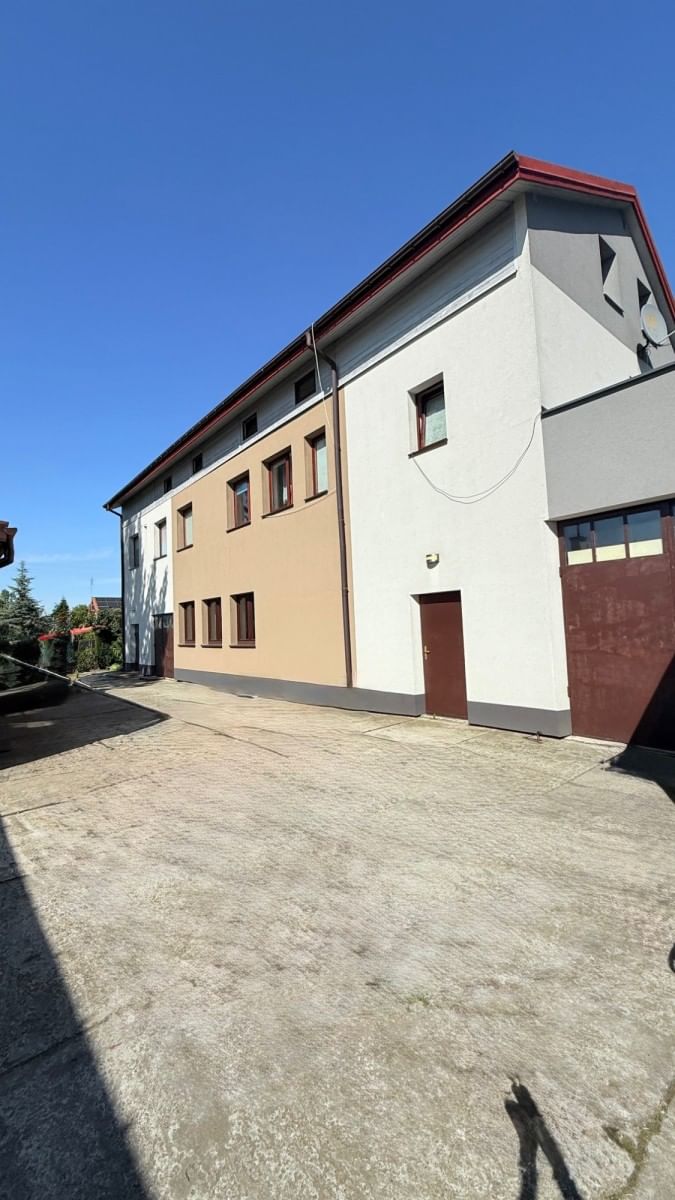 Lokal użytkowy  pokojowe na Sprzedaż