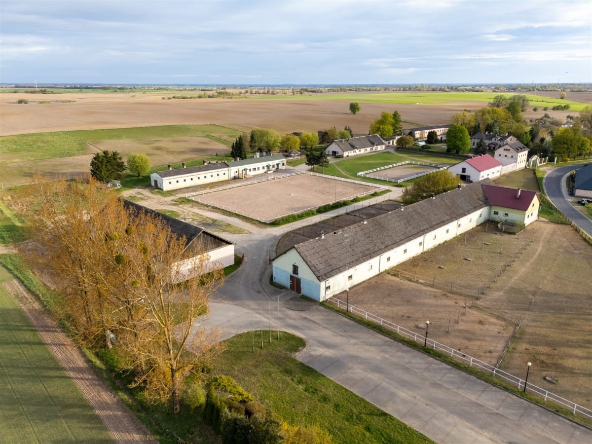Lokal użytkowy  pokojowe na Sprzedaż