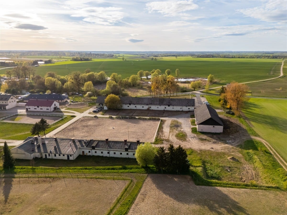 Lokal użytkowy  pokojowe na Sprzedaż