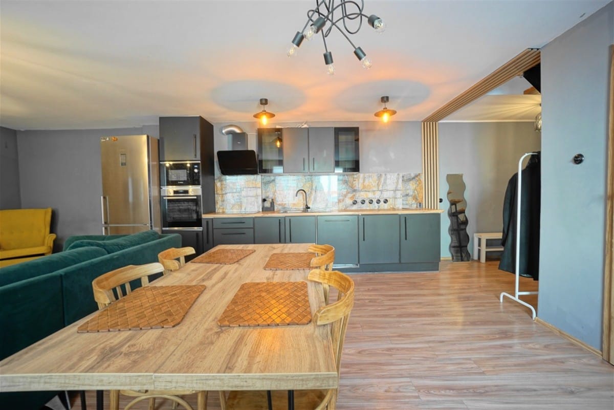 Mieszkanie 3 pokojowe na Sprzedaż