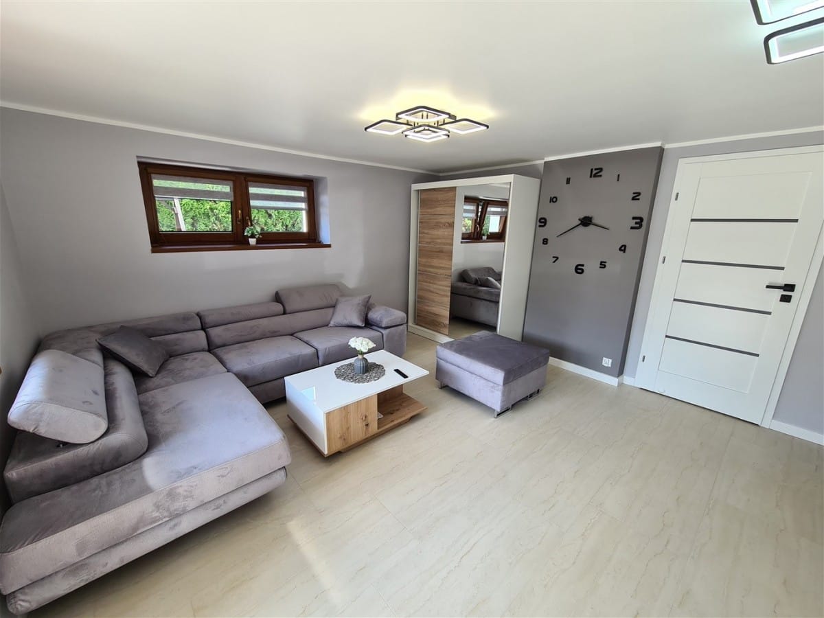 Dom 7 pokojowe na Sprzedaż