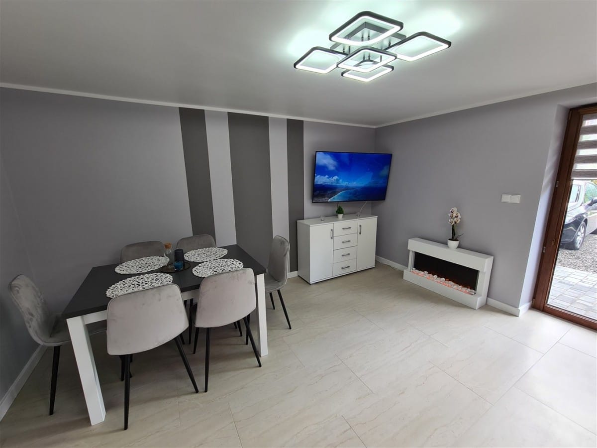 Dom 7 pokojowe na Sprzedaż