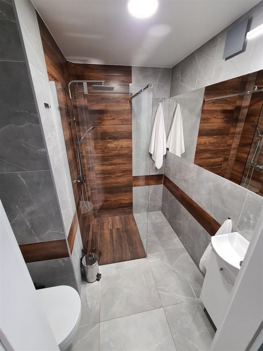 Dom 7 pokojowe na Sprzedaż