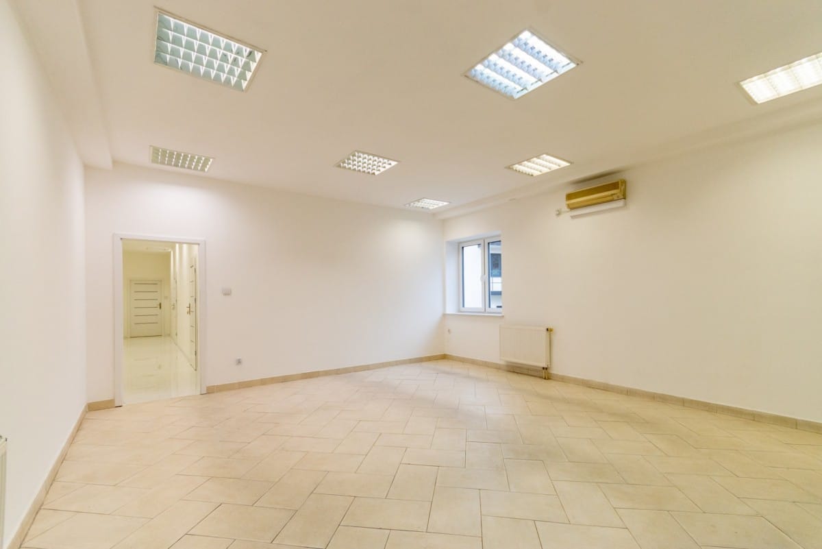 Lokal użytkowy  pokojowe na Wynajem