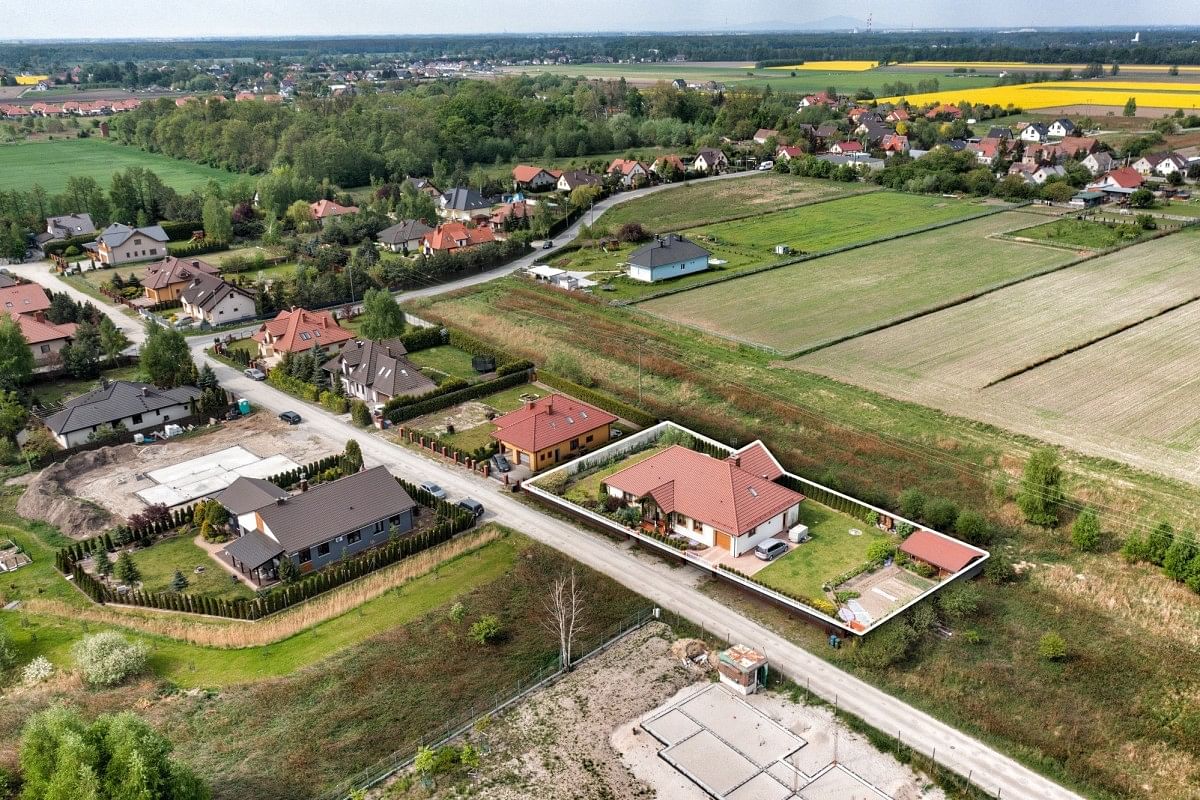 Dom 4 pokojowe na Sprzedaż