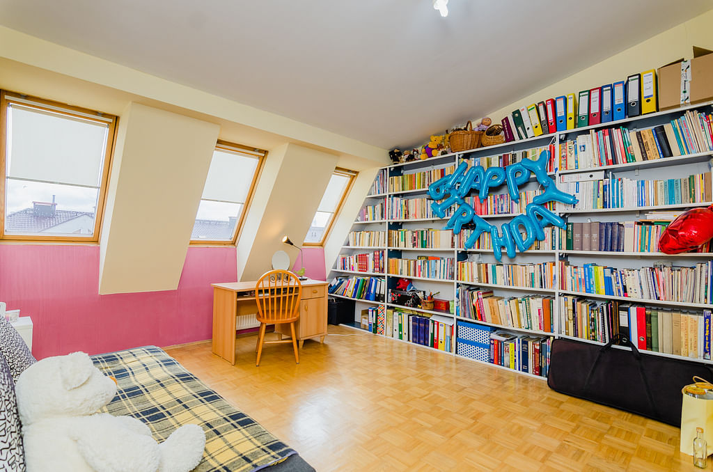 Mieszkanie 4 pokojowe na Sprzedaż