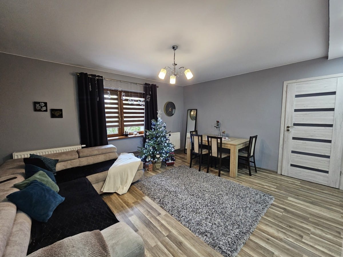 Dom  pokojowe na Sprzedaż