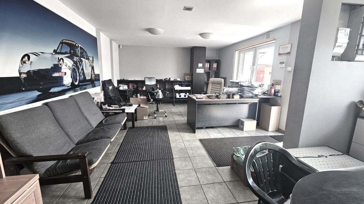 Lokal użytkowy  pokojowe na Sprzedaż