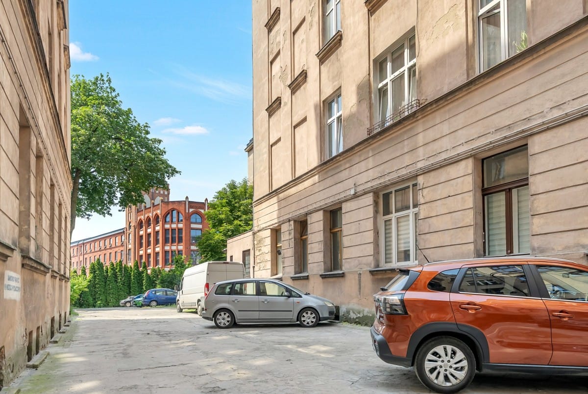 Mieszkanie 4 pokojowe na Sprzedaż
