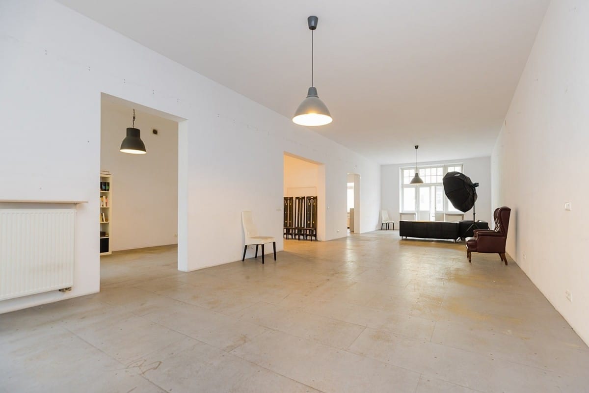 Lokal użytkowy  pokojowe na Sprzedaż