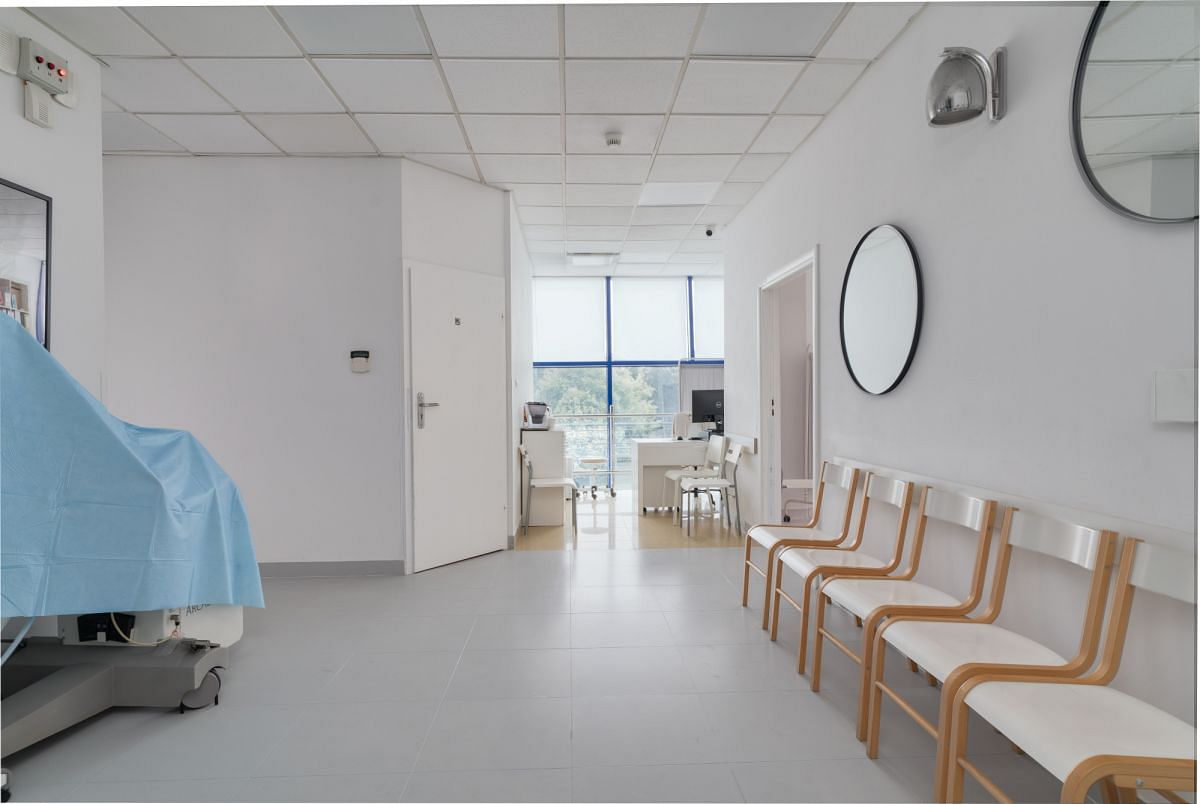 Dom 21 pokojowe na Sprzedaż