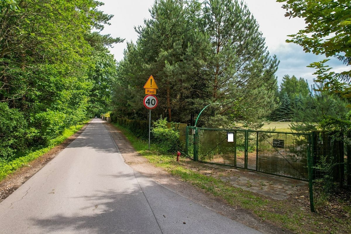 Działka  pokojowe na Sprzedaż