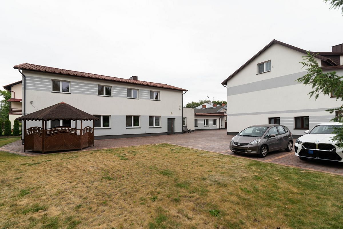 Lokal użytkowy  pokojowe na Sprzedaż