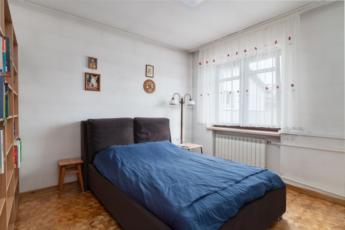 Dom 9 pokojowe na Sprzedaż