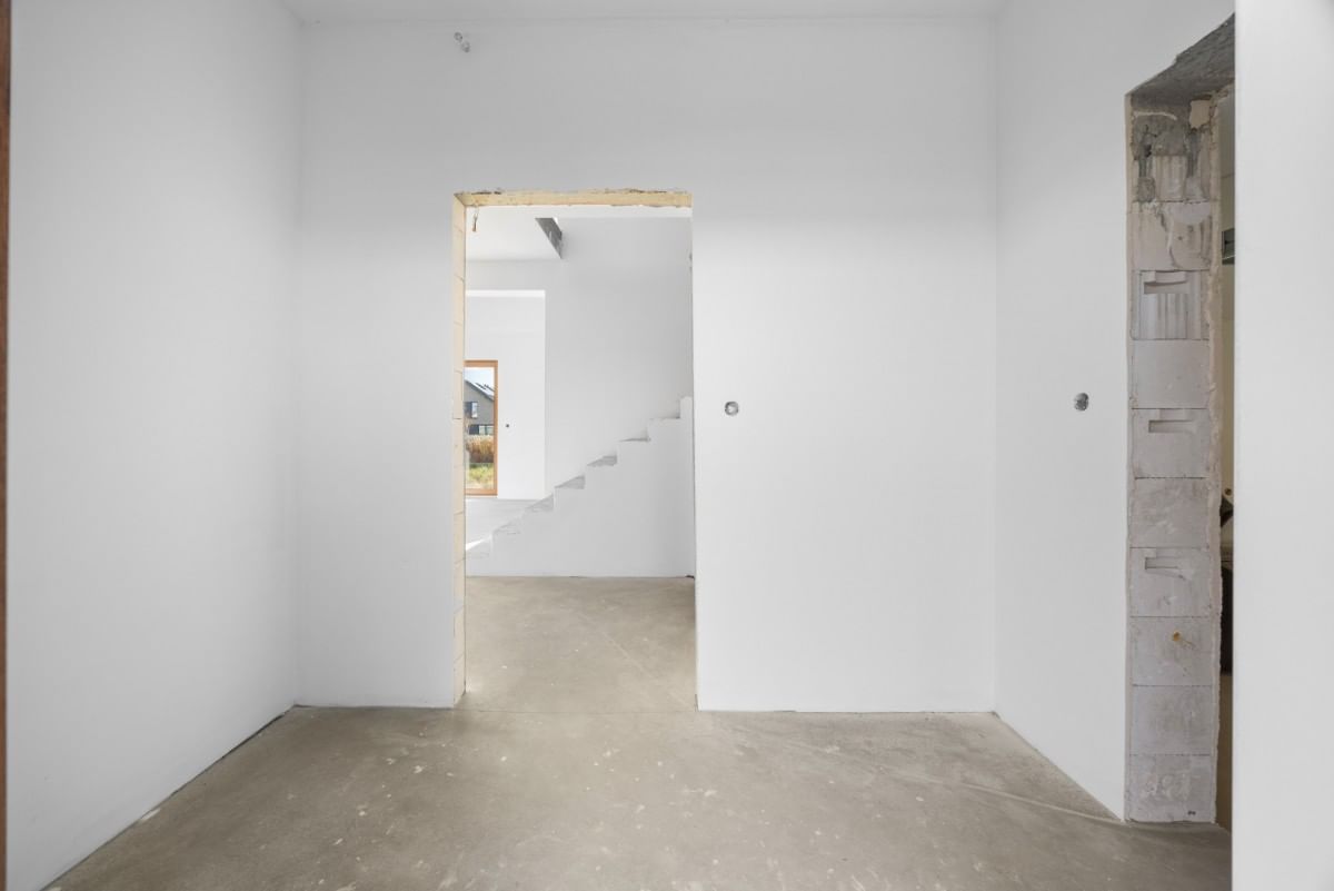 Dom 5 pokojowe na Sprzedaż