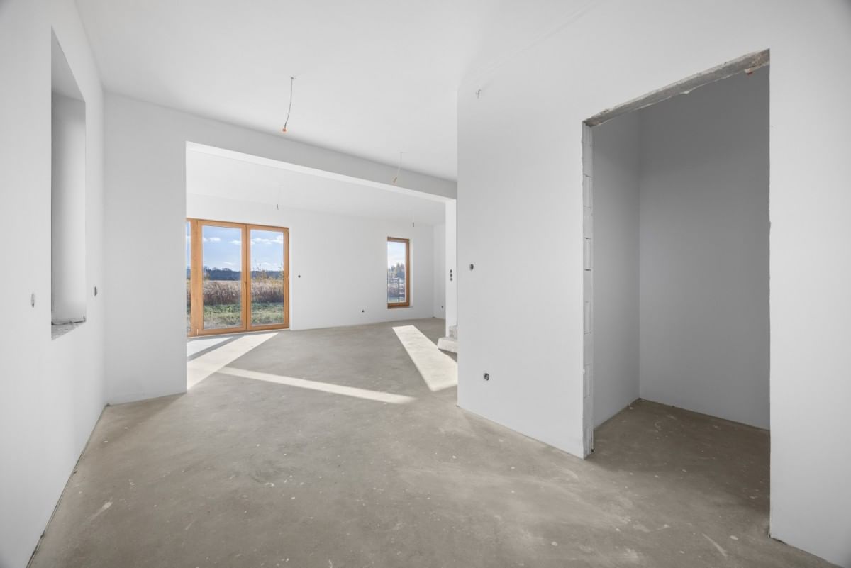 Dom 5 pokojowe na Sprzedaż