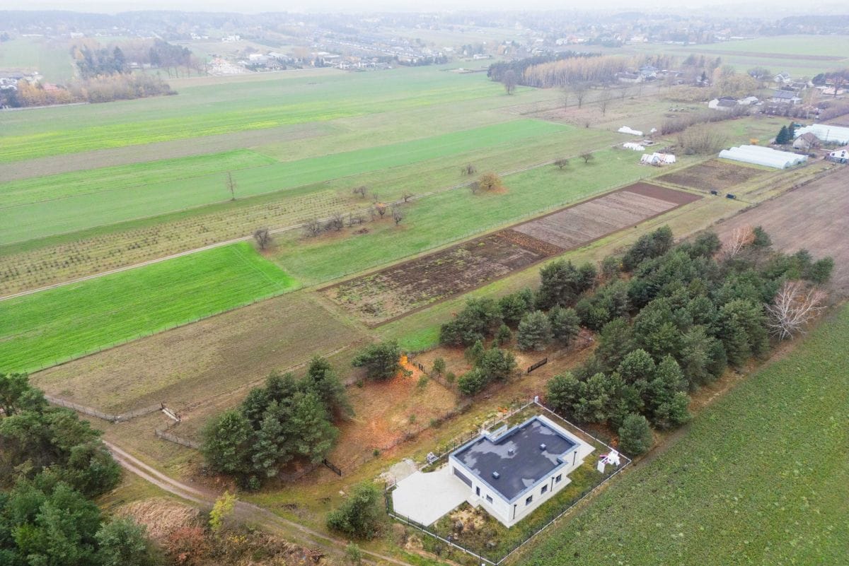 Działka  pokojowe na Sprzedaż