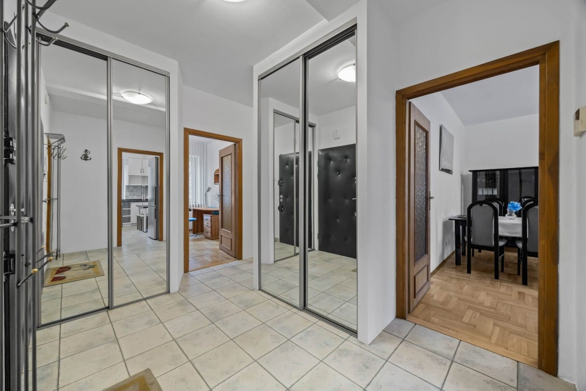 Mieszkanie 4 pokojowe na Wynajem