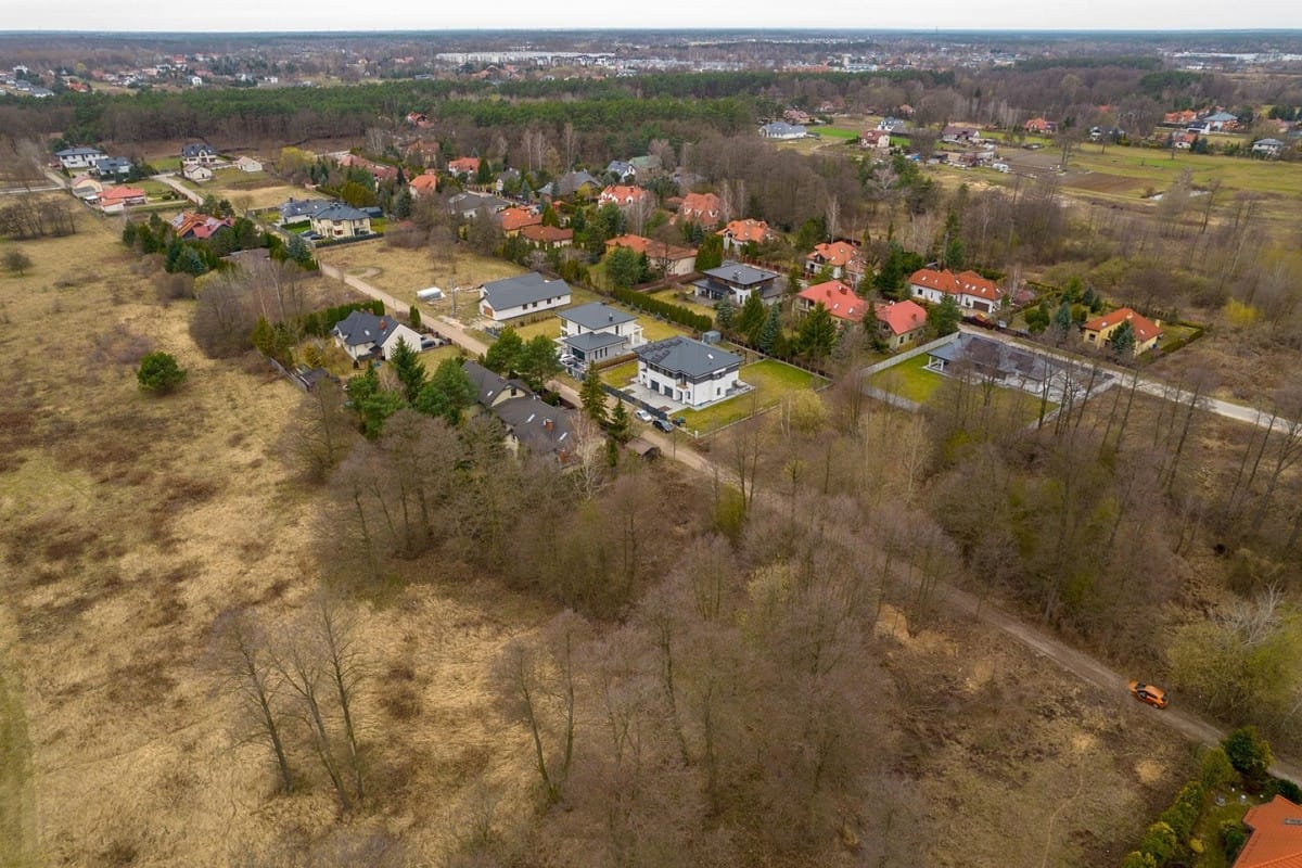 Działka  pokojowe na Sprzedaż