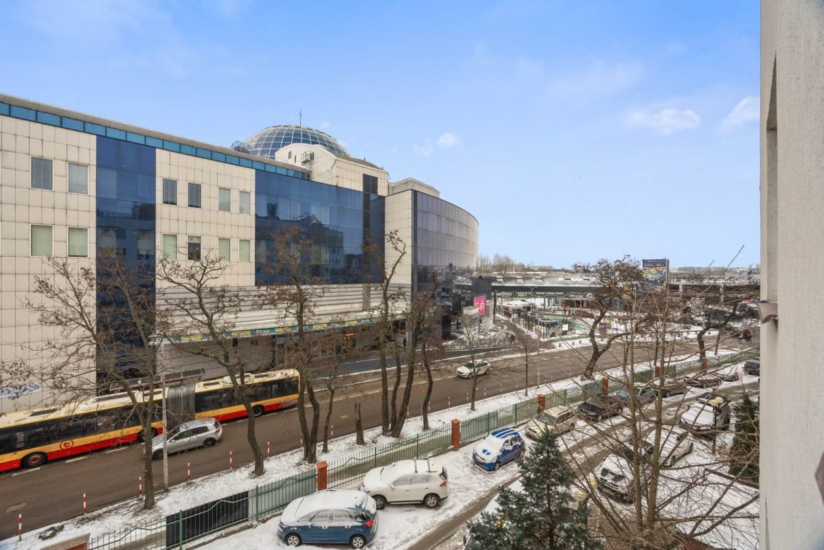 Mieszkanie 4 pokojowe na Sprzedaż