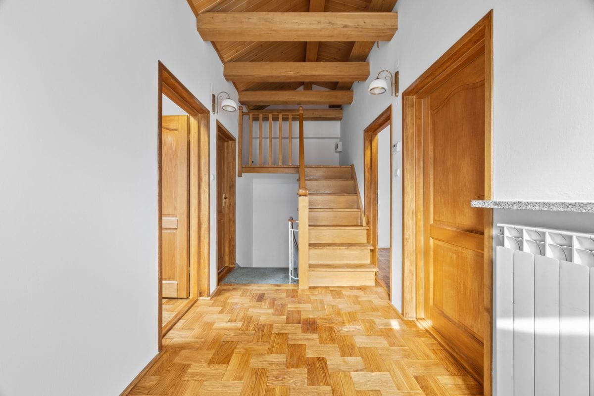 Dom 7 pokojowe na Wynajem