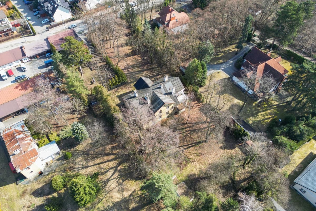 Dom 10 pokojowe na Sprzedaż