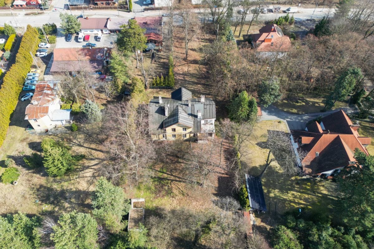 Dom 10 pokojowe na Sprzedaż