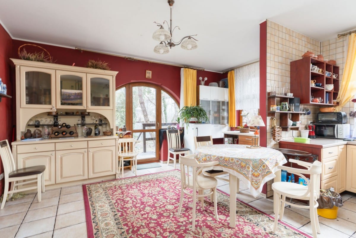 Dom 20 pokojowe na Sprzedaż