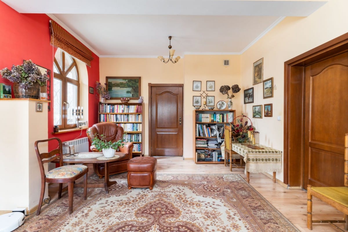 Dom 20 pokojowe na Sprzedaż