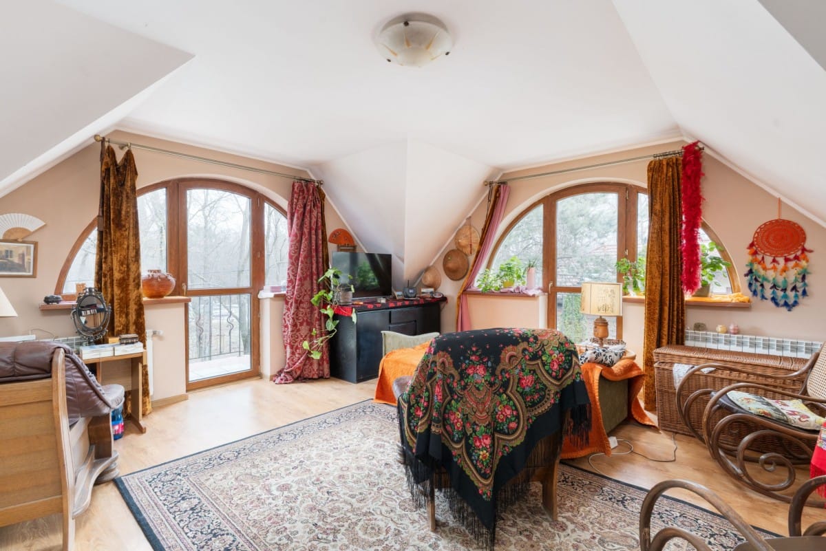 Dom 20 pokojowe na Sprzedaż