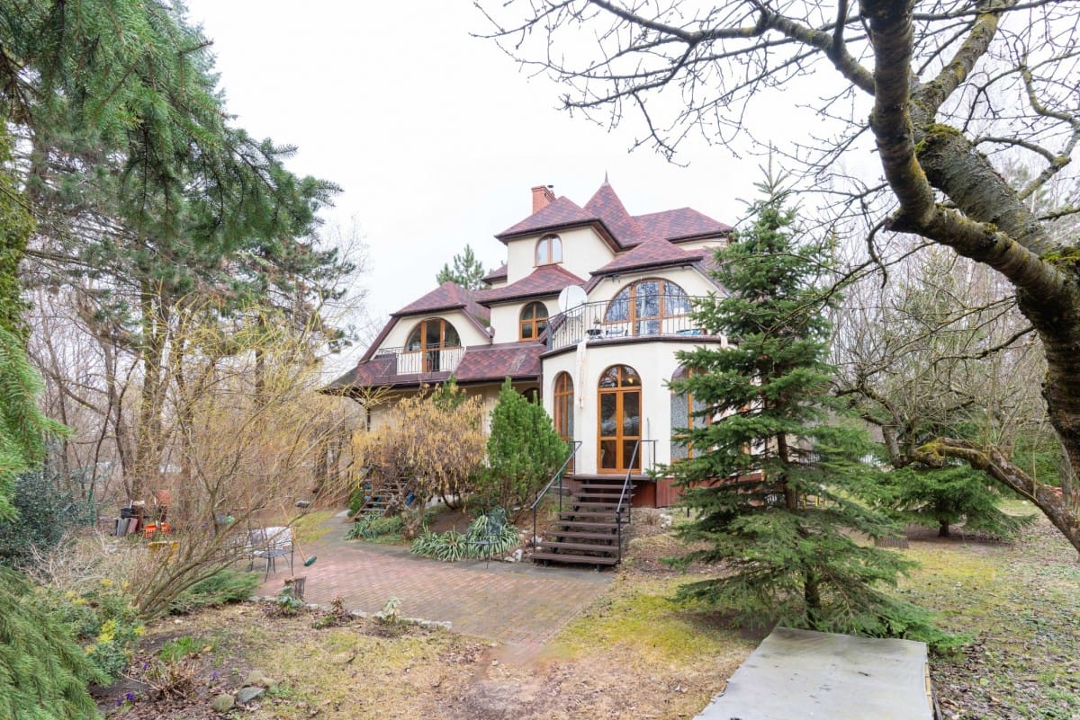 Dom 20 pokojowe na Sprzedaż